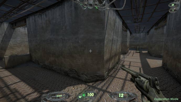 A arena in Straftat with crushed steel floor and concrete wall.